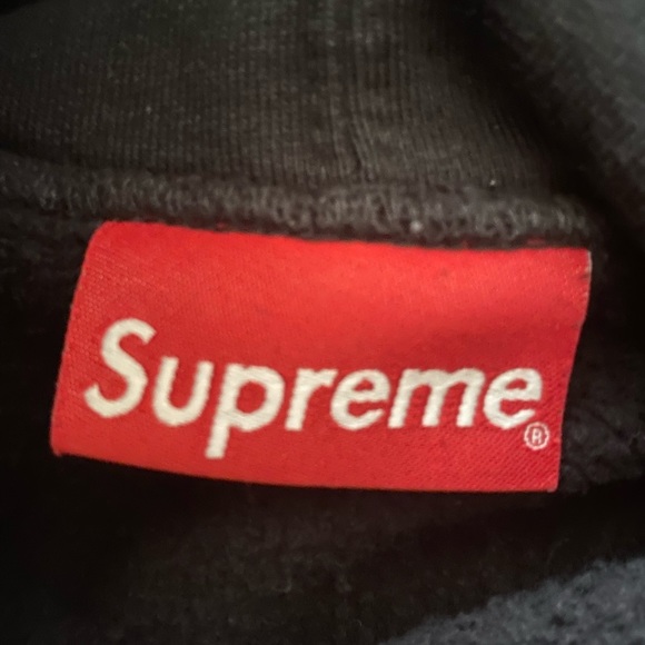 Supreme “Eyelet” hooded sweatshirt. Size Large. - Picture 4 of 4